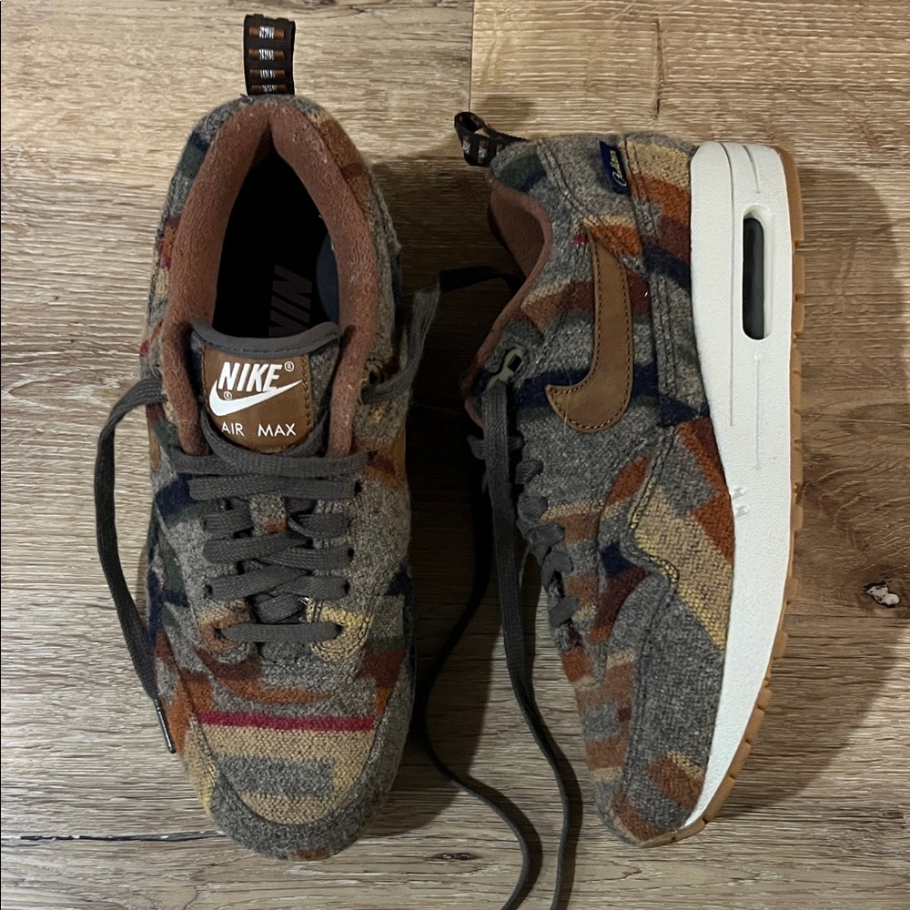Nike iD Custom Air Max Shoes x Pendleton Woolen Mills